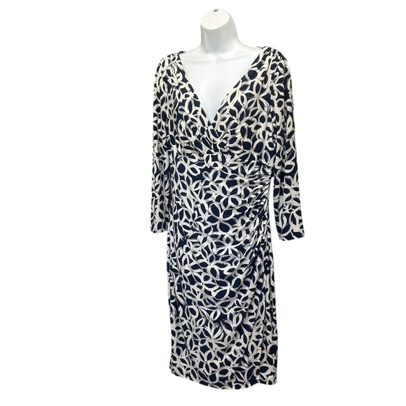 Lauren Ralph Lauren Blue White Abstract Floral Stretch Faux Wrap Dress Size 10 - Picture 5 of 9
